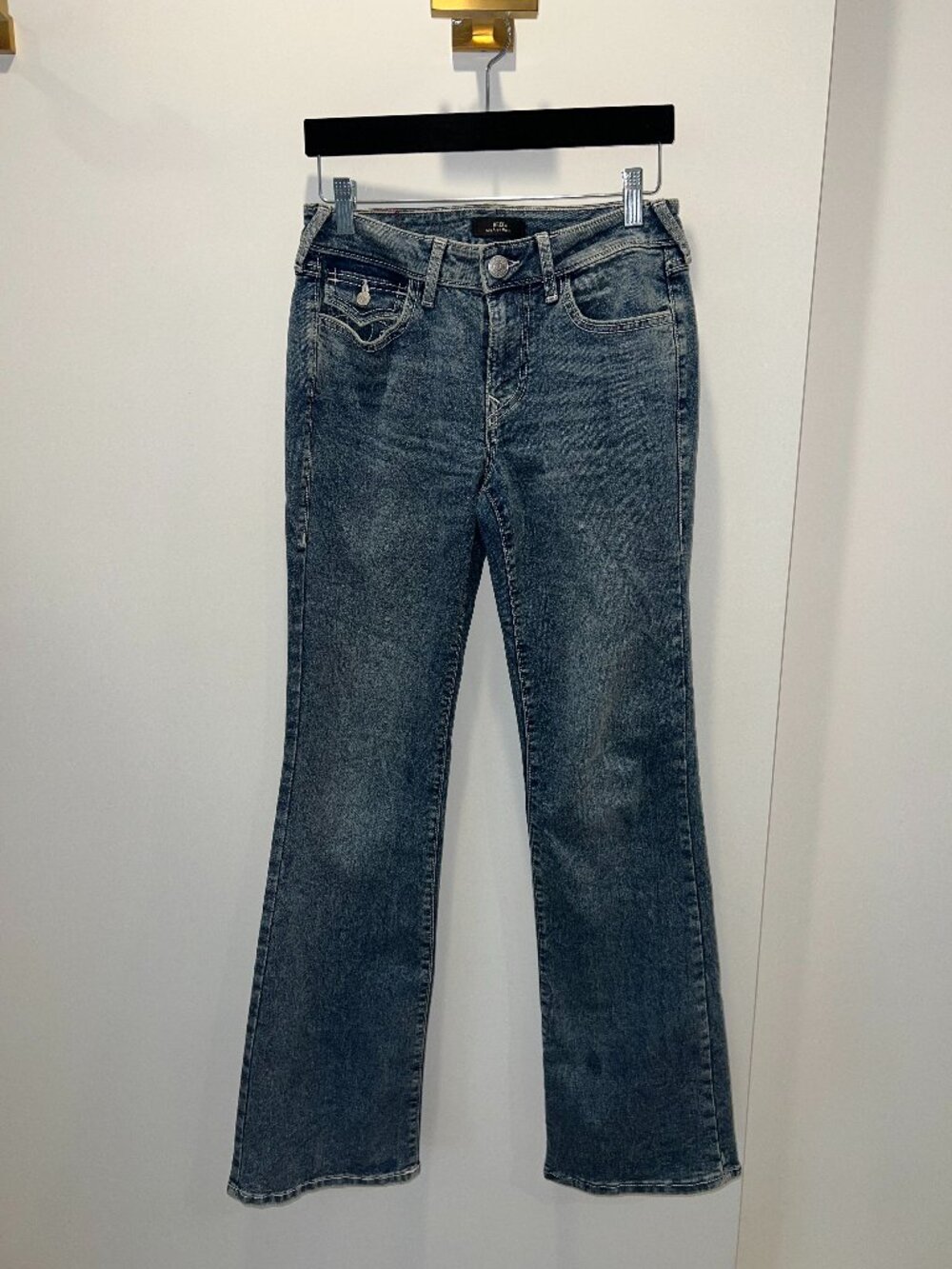 TRUE RELIGION Becca Mid-Rise Bootcut Light Wash Jean - Size 27
